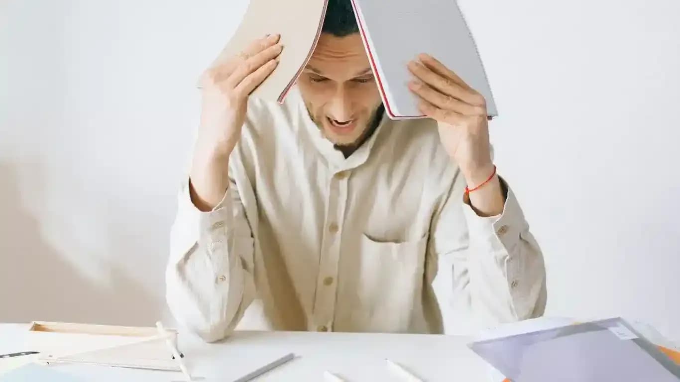 El Burnout como Riesgo Operativo